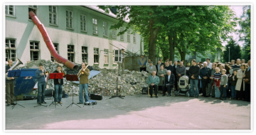 aus-eins-soll-zwei-werden 01